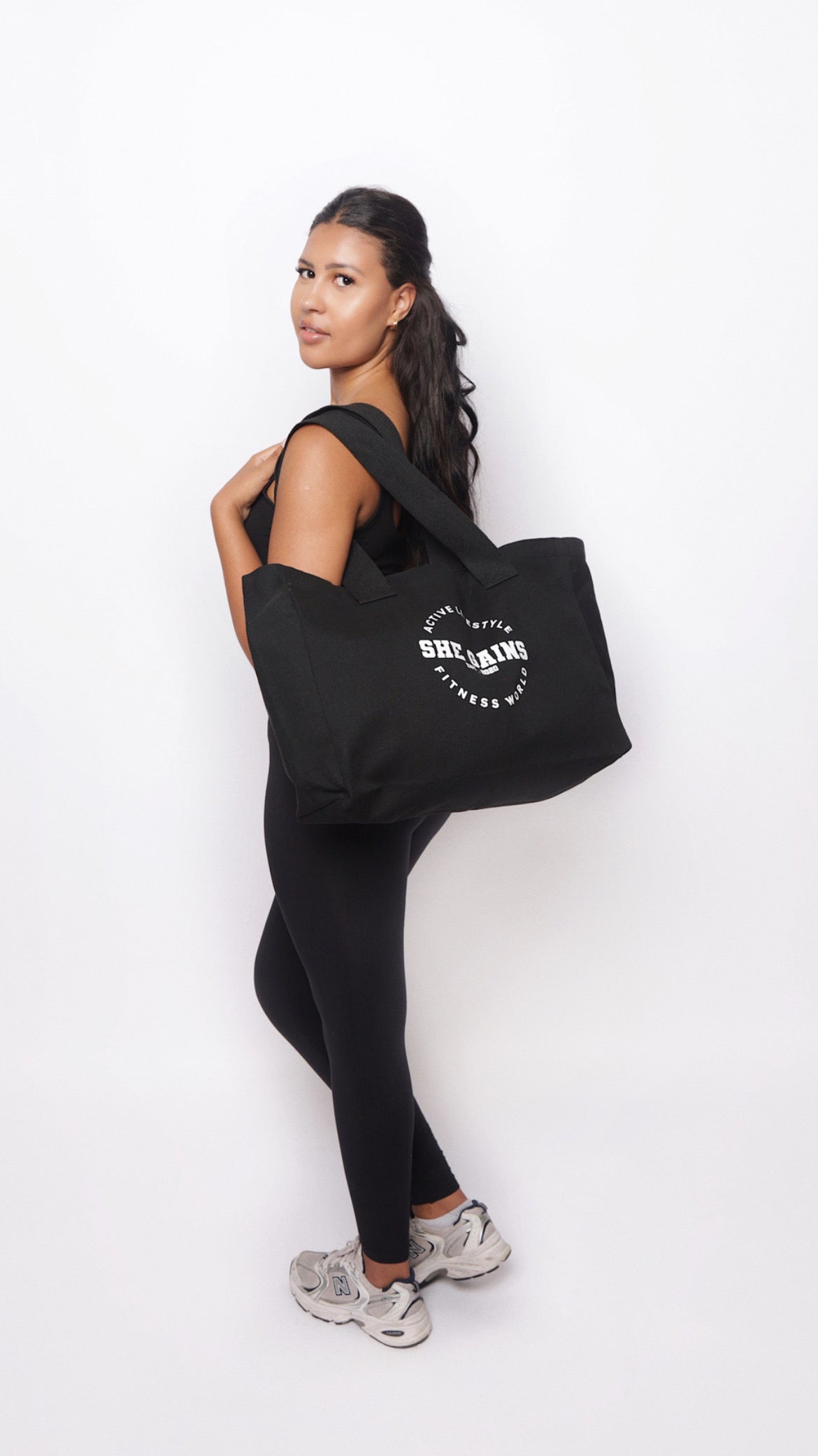 bolso de mano universitario para estilo de vida activo y cotidiano